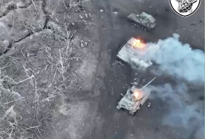 Quân Nga muốn nhân cơ hội này tấn công theo chiều sâu. Còn quân Ukraine muốn loại bỏ ngay sự xuất hiện bất ngờ của lực lượng thiết giáp Nga. Sau đó một làn sóng giao tranh ác liệt nổ ra giữa hai bên.