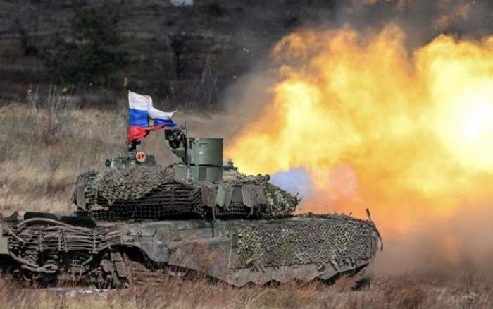 Toàn bộ khoảng cách mà hai mũi bộ binh cơ giới của Nga vượt quá 10 km. Sở dĩ đợt tấn công này thành công, là do đợt tấn công của quân Nga trùng với thời điểm quân Ukraine luân chuyển tới đây.