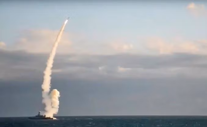 Do phòng không Ukraine không dựa vào radar của riêng mình để tìm kiếm mục tiêu và quân đội Nga không thể can thiệp hoặc phá hủy radar của quân đội Ukraine. Do đó, Nga và Ukraine đã chiến đấu hơn 10 tháng, các máy bay chiến đấu và ném bom của Nga, sẽ khó xuất hiện ở khu vực phía tây Ukraine; mà chỉ phát động các cuộc tấn công bằng tên lửa tầm xa.