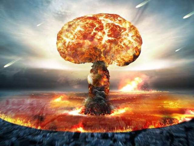 Tại một cuộc họp của Hội đồng An ninh Quốc gia Mỹ, Eisenhower đã nói rằng: “Một điều chắc chắn là, không ai sẽ là người chiến thắng trong một cuộc chiến tranh hạt nhân như vậy. Sự hủy diệt có thể đến mức cuối cùng chúng ta có thể phải quay trở lại với cung tên”.