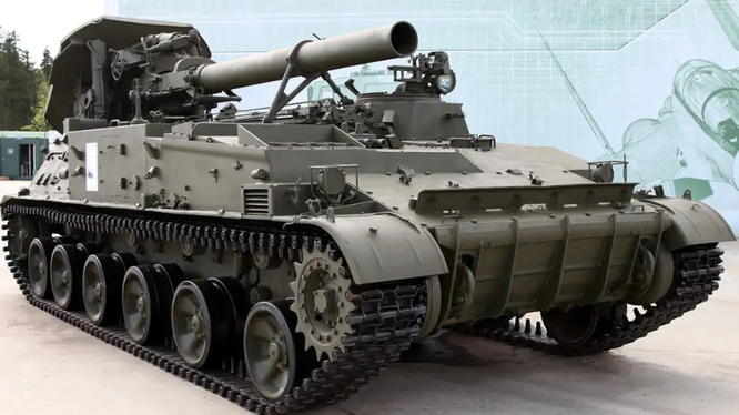 Súng cối “Hoa tulip” tên mã định danh là súng cối SM-240, viết tắt là cối 2S4, là loại súng cối tự hành do Liên Xô thiết kế và sản xuất vào đầu thập niên 1970. Súng cối 2S4 khác với các loại súng cối mà chúng ta thường thấy, đó là được gắn trực tiếp trên khung gầm ô tô hoặc vận chuyển bằng sức người. 