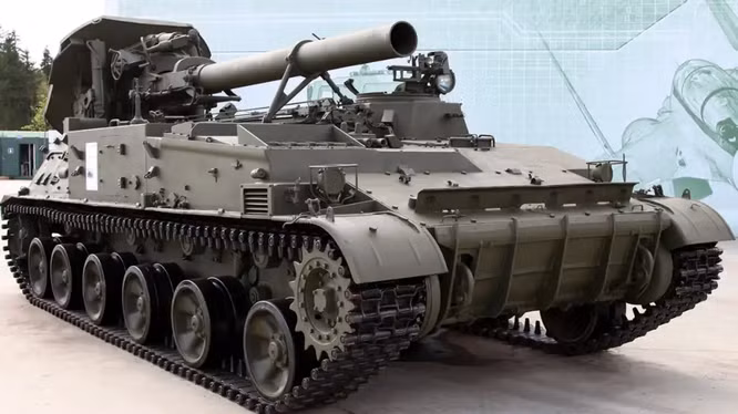 Súng cối “Hoa tulip” tên mã định danh là súng cối SM-240, viết tắt là cối 2S4, là loại súng cối tự hành do Liên Xô thiết kế và sản xuất vào đầu thập niên 1970. Súng cối 2S4 khác với các loại súng cối mà chúng ta thường thấy, đó là được gắn trực tiếp trên khung gầm ô tô hoặc vận chuyển bằng sức người. 