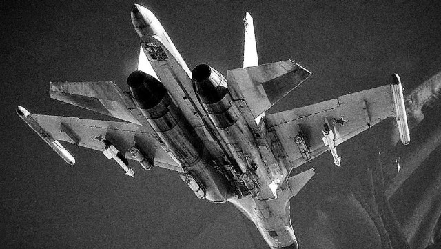 Đồng thời, tài khoản Telegram Fighterbomber của Nga đã đăng một bức ảnh đen trắng của Su-34 với chú thích “Trời đất, anh em ơi…”! Hiện tại vẫn chưa có tuyên bố chính thức nào từ Bộ Quốc phòng Nga, Bộ Quốc phòng Ukraine cũng chưa thể xác nhận chính xác từ một nguồn độc lập.