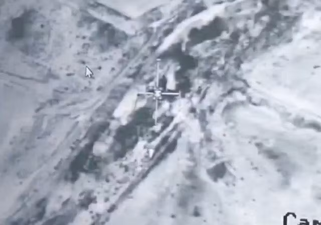 Vậy các máy bay không người lái do Iran sản xuất đang hoạt động, hoàn toàn có thể mang lại những lợi thế cho khả năng không kích của quân đội Nga? Trước hết, UAV Shahed-136 với tầm hoạt động lý thuyết là 2.500 km, nên hoàn toàn có thể tấn công các mục tiêu sâu ở miền Tây Ukraine,