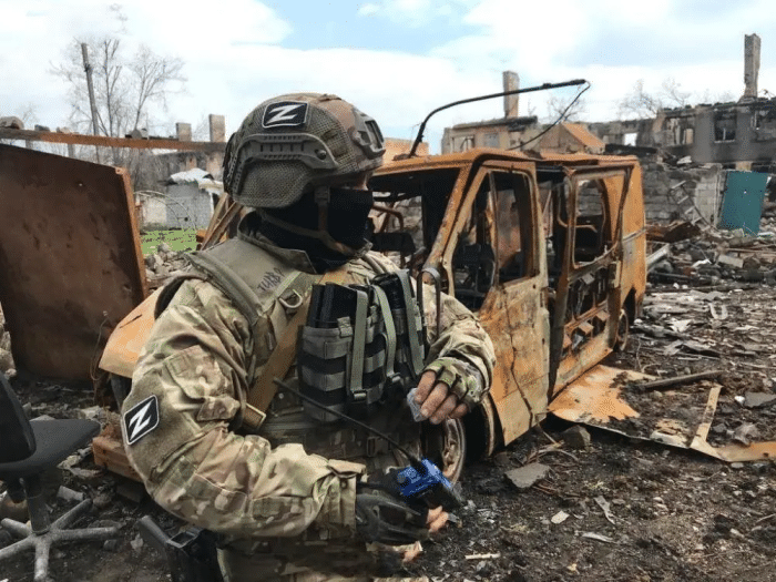 Trong khi đó, người đứng đầu nhà nước cộng hòa Donetsk tự xưng (DPR) Pushilin tuyên bố, liên quân Nga sắp giành quyền kiểm soát thị trấn Soledar, nằm trong khu vực Donetsk. Hiện tại ở Soledar, vẫn đang diễn ra những trận chiến ác liệt ở phía Tây thành phố. 