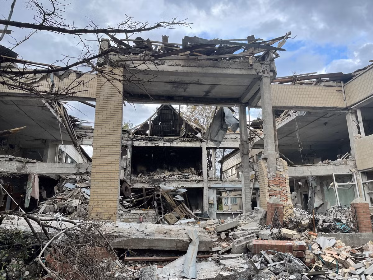 Ngày hôm qua, có thông tin rằng, lực lượng Wagner đã tiến vào trung tâm thị trấn Soledar và đang cận chiến với lính Ukraine phòng thủ tại đây. Giờ đây, họ đang di chuyển về phía tây, truy quét những lực lượng còn lại của quân Ukraine còn chốt giữ tại đây. 