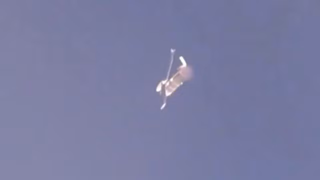 Video về vụ thả bom trên, được hãng tin RT của Nga công bố trên mạng xã hội. Theo thông tin của RT, Quân đội Ukraine triển khai tại Kursk đã hết nguồn cung cấp hậu cần. Cùng lúc đó, một video khác được đăng lại trên mạng xã hội, đã ghi lại cảnh đoàn xe cơ giới của Ukraine, được cho là "sự rút lui của các đơn vị Ukraine khỏi Kursk".