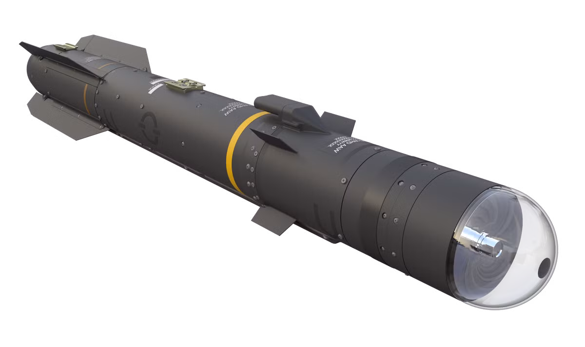 Theo phán đoán, rất có thể những chuyến bay từ Anh tới Ukraine, là vận chuyển những hệ thống tên lửa chống tăng Brimstone và những tuyên bố trước đó của Bộ trưởng Quốc phòng Anh về viện trợ loại vũ khí này cho Ukraine là đúng sự thật.