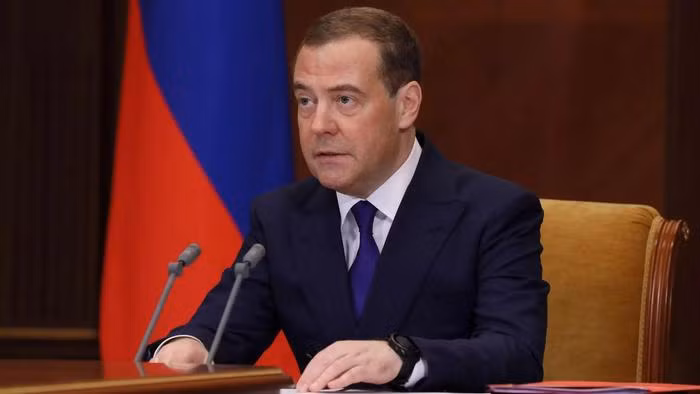 Ông Medvedev, Phó Chủ tịch Hội đồng An ninh Liên bang Nga, cũng đã phát động một đợt “chiến tranh tâm lý” mới chống lại Ukraine. Ông Medvedev chỉ ra rằng, vào năm 2024, nhiệm vụ tuyển quân của Quân đội Nga sẽ được nâng cao đều đặn và 190.000 công dân Nga đã ký hợp đồng nhập ngũ.