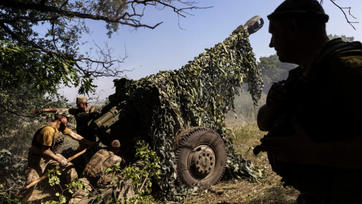 Xung đột Nga-Ukraine tại các khu vực Donetsk và Luhansk ở miền đông Ukraine đã đặc biệt căng thẳng vào cuối tuần qua, và Bakhmut được coi là mục tiêu tiếp theo của các lực lượng Nga trong khu vực Donetsk. 