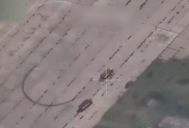 Không khó khăn gì khi UAV trinh sát của Nga đã phát hiện được trực thăng Mi-24 của Ukraine tại sân bay Poltava, đồng thời có các phương tiện hỗ trợ và sở chỉ huy tương ứng ở gần đó. Sau khi thông tin trinh sát của UAV truyền về, Nga đã sử dụng tên lửa đạn đạo Iskander mang đầu đạn chùm để thực hiện cuộc tấn công. 