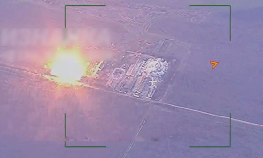 Điều quan trọng cần lưu ý là việc phá hủy cơ sở hạ tầng phòng không quan trọng như vậy, đòi hỏi phải có thông tin tình báo chính xác và thực hiện nhiệm vụ chiến đấu một cách chuyên nghiệp, đặc biệt là khả năng phối hợp, hiệp đồng theo thời gian thực.