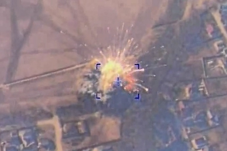 Việc sử dụng nhiều loại vũ khí khác nhau, như UAV và tên lửa, giúp tấn công hiệu quả các mục tiêu ở khoảng cách đáng kể và với thương vong tối thiểu cho quân Nga. Việc tiêu diệt quân số, vũ khí trang bị của Ukraine, đã làm giảm khả năng kháng cự và tạo điều kiện cho đợt tấn công tiếp theo cho Quân đội Nga. 