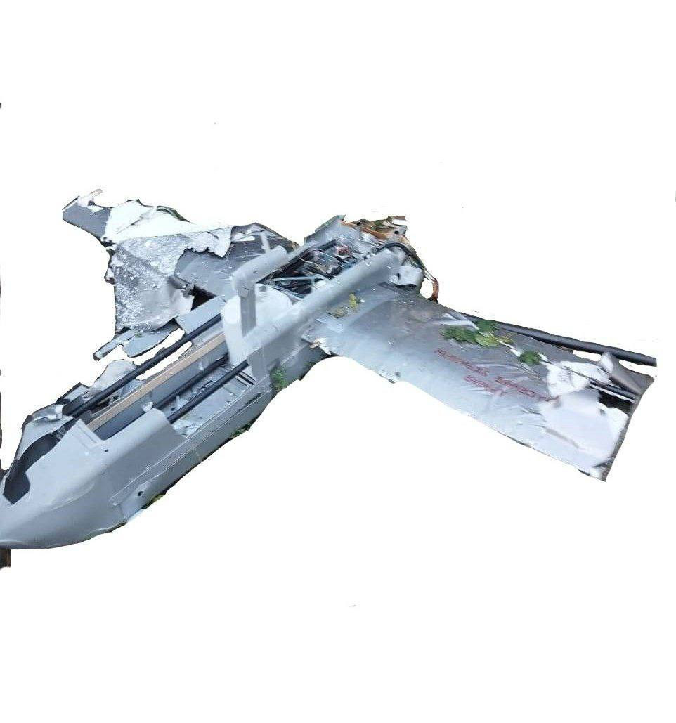 Mảnh vỡ của một trong những chiếc UAV mới này đã được Quân đội Ukraine phát hiện ở Kiev và hiện các chuyên gia Ukraine đang băn khoăn, khi không biết đó là loại UAV nào, vì nó chưa từng được nhìn thấy trước đây. Trong khi đó, trong các báo cáo của Không quân Ukraine, nó xuất hiện dưới dạng "UAV thuộc loại không xác định".