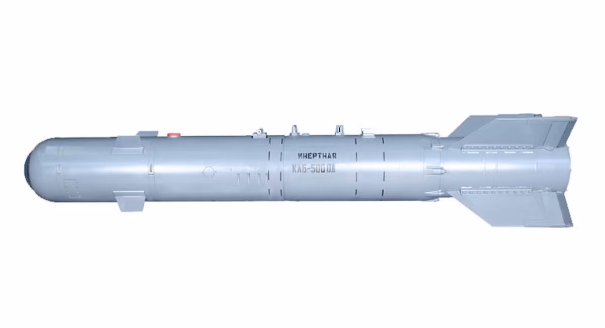 Các chuyên gia Ukraine cũng đang thảo luận về việc các nguồn thông tin cho rằng, máy bay tiêm kích bom của Nga sẽ sớm được trang bị hàng loạt bom với các mô-đun UMPC cải tiến. Theo các chuyên gia Ukraine, mô-đun UMPC mới, do cấu hình và diện tích của cánh, có thể tăng thêm đáng kể tầm bay của bom.