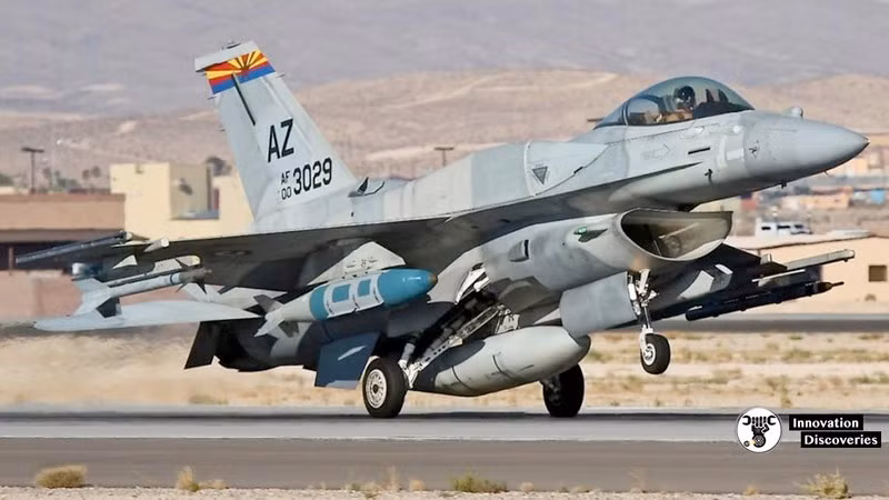 Đầu tiên là vào đầu thập niên 2000, Rafale đã thua F-16E / F của Mỹ trong cuộc đấu thầu mau máy bay chiến đấu của chính UAE; Rafale cũng thua F-16, Su-30, F-35 và F-15 trong các cuộc đấu thầu ở Maroc, Algeria, Bỉ, Thụy Sĩ, Hàn Quốc và Singapore.