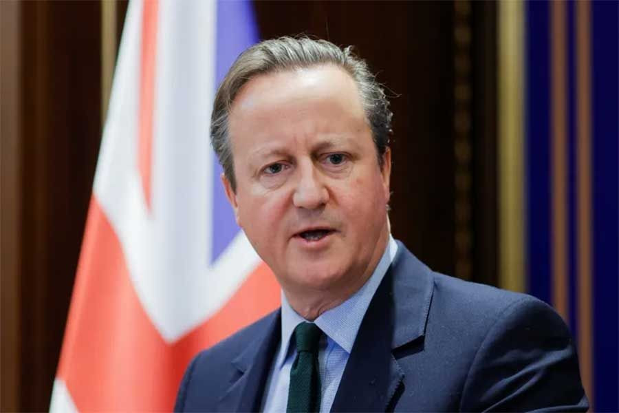 Ngoại trưởng Anh David Cameron tuần trước nêu ra phương án nói trên. Theo đó, Anh có thể sẽ nhận tên lửa tầm xa Taurus từ Đức, và sau đó London sẽ chuyển tên lửa Storm Shadow cho Ukraine.