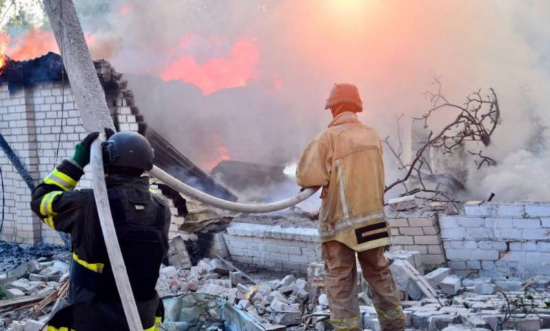 Đánh giá về vụ tấn công vào sân bay Starokonstantinov, cơ quan vũ trụ Mỹ NASA đã ghi lại vào lúc 3 giờ sáng (giờ địa phương) ngày 6/8, một đám cháy lớn trên căn cứ không quân nằm ở thành phố Starokonstantinov, vùng Khmelnytsky.