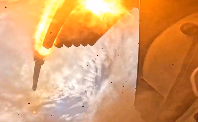 Chuyên gia Yuriy Podolyaka người Nga nhấn mạnh rằng các sự kiện chính hiện đang diễn ra gần Chasovy Yar cho biết, sau một thời gian ngắn nghỉ ngơi, quân Nga đã tiếp tục tấn công ở khu vực Chasov Yar.