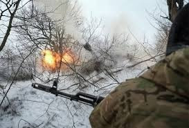 Điều đáng chú ý là gần đây AFU đang gặp phải những khó khăn lớn về tiếp tế hậu cần cho lực lượng ở Chasov Yar. Hỏa lực của RFAF đang khống chế ở hầu hết mọi tuyến đường, mà AFU vẫn có thể sử dụng để vận chuyển đạn dược vào thành phố và sơ tán người bị thương.