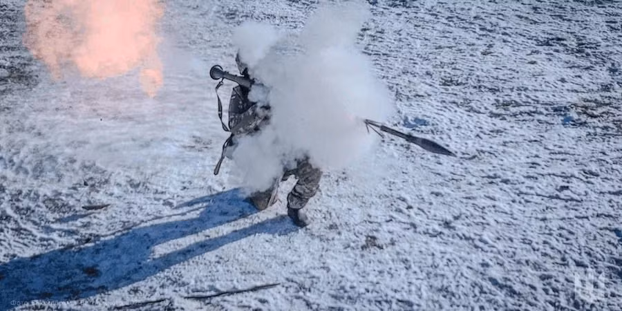 Vào ngày Chủ Nhật, RFAF tiếp tục tiến dọc theo biên giới Nga-Ukraine và tiến sâu vào vùng đông bắc của tỉnh Sumy Ukraine; giao tranh ác liệt diễn ra gần Nikolsky, Sverdlikovo và Beredevka ở phía tây bắc thị trấn Sudzha; giao tranh cũng diễn ra gần Cherkasskaya, Konopelka và Uranok ở phía đông nam Sudzha, thuộc vùng Kursk của Nga.