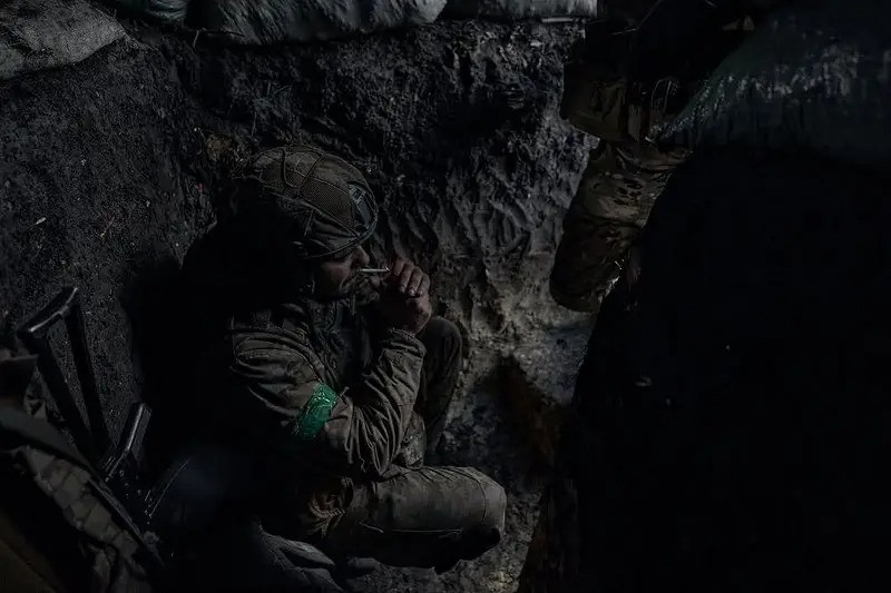 Đối với Ukraine, sắc lệnh mà Trump vừa ký chắc chắn sẽ khiến tình hình của quân đội Ukraine trở nên tệ hơn. Ngoài ra, ông Trump đã ký lệnh hành pháp cấm sử dụng hệ thống viễn thông của Mỹ, ở những khu vực đang diễn ra giao tranh ác liệt. 