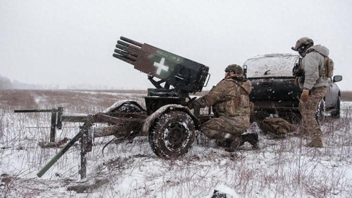 Trên thực tế, sự chậm trễ trong việc cung cấp máy bay chiến đấu và tên lửa phòng không do phương Tây tài trợ, cùng với các cuộc tấn công của không quân và tên lửa tầm xa, khiến hệ thống phòng không của Ukraine, từ lâu đã trở nên “bất lực”.