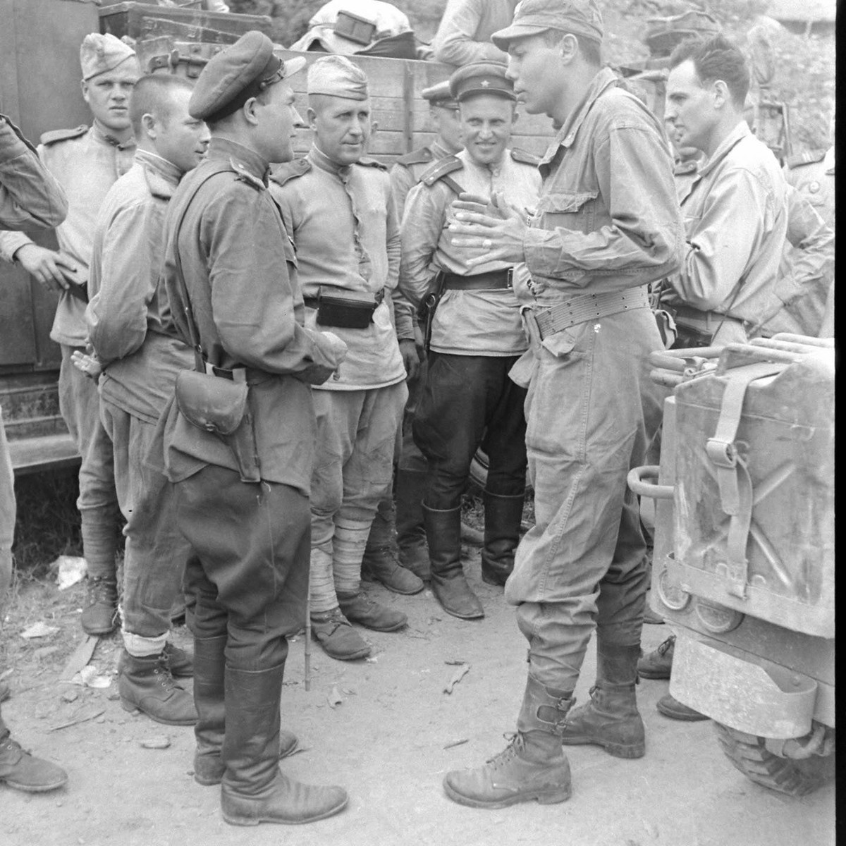 Đã hơn nửa thế kỷ kể từ khi Quân đoàn 25 giải tán. Ban đầu quân đoàn này được thành lập trước khi Chiến tranh Vệ quốc Liên Xô bùng nổ vào ngày 20/6/1941. Vào thời điểm đó, Quân đoàn 25 là đơn vị do Liên Xô thành lập, nhằm ngăn chặn Nhật Bản “bắc tiến” vào lãnh thổ Liên Xô.