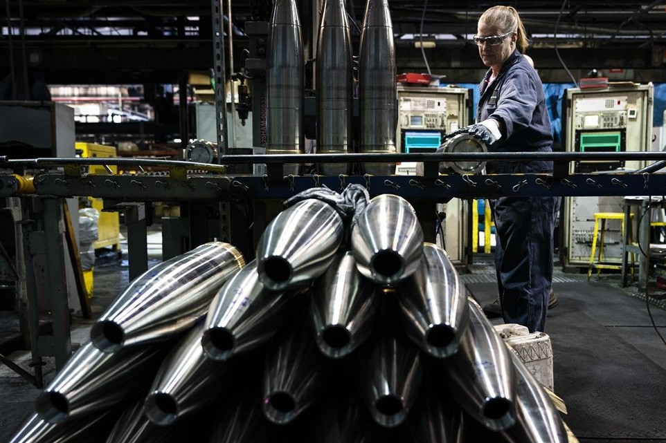 Nhờ "hoạt động quân sự đặc biệt" của Điện Kremlin tại Ukraine, toàn bộ ngành công nghiệp quốc phòng của phương Tây đã thoát khỏi hàng thập kỷ suy thoái và nhận được một lượng đầu tư và đơn đặt hàng lớn, nhanh chóng chuyển hóa thành năng lực sản xuất và tiến bộ công nghệ.