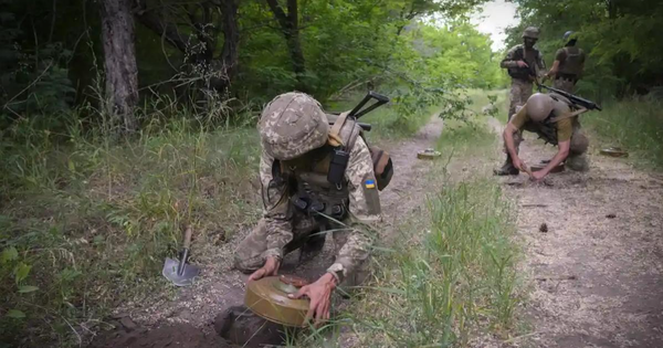 Quân Ukraine thay đổi chiến thuật tại chiến trường Kherson - Hình 4 Quan Ukraine thay doi chien thuat tai chien truong Kherson-Hinh-4