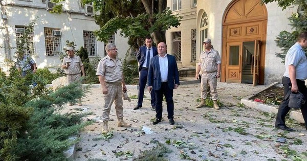 Điều đáng chú ý là kể từ tháng 8, quân đội Ukraine đã tiến hành các hoạt động quấy rối then chốt vào Crimea. Bắt đầu là bằng cuộc tấn công bằng máy bay không người lái vào Sở chỉ huy Hạm đội Biển Đen.