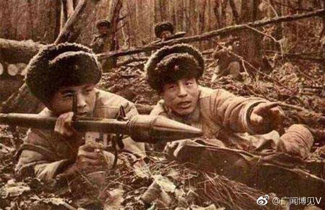 V. Bubenin sau nay viết hồi ký trong một cuộc phỏng vấn với tờ Gorodskiye Novosti: Một số nỗ lực không thành công của bộ đội biên phòng Liên Xô, nhằm đẩy lùi các cuộc tấn công của phía Trung Quốc đã kết thúc, mà không đạt được kết quả; vì vậy lệnh rút lui của phía Liên Xô đã được đưa ra.