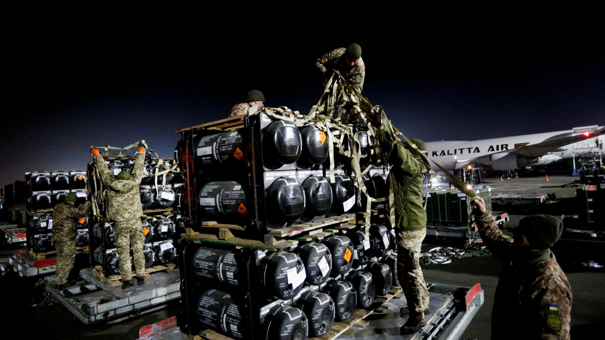 Các nhà phân tích cho rằng, Nga luôn muốn sử dụng các chiến dịch quân sự để thúc đẩy các cuộc đàm phán; nhưng Mỹ và phương Tây vẫn tiếp tục hỗ trợ quy mô lớn cho Ukraine. Điều này đã dẫn đến khả năng Ukraine tiếp tục sẵn sàng đối đầu với Nga và cuộc chiến có xu hướng kéo dài. 