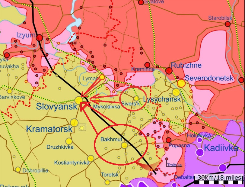 Một khi Bakhmut bị chiếm đóng, quân đội Nga sẽ dễ dàng vòng sang phía nam của Slavyansk và hình thành gọng kìm Bắc-Nam với cánh phía bắc từ Izyum và Lyman, điều này sẽ cho họ cơ hội lặp lại các chiến thuật thành công trước đó. Vì vậy, Bakhmut rất quan trọng đối với khu vực Donbass, và Ukraine chắc chắn sẽ bằng mọi cách bảo vệ nó.