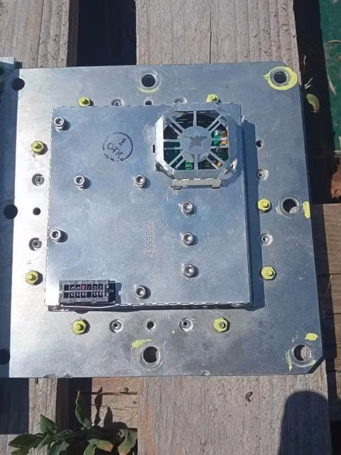 Hệ thống điện tử “Kometa-M” đã được Nga sử dụng trên các UAV cảm từ tầm xa như Geran-2 và bom lượn dẫn đường. Với những thuật toán phức tạp, “Kometa-M” đã gây “đau đầu” cho lực lượng phòng không Ukraine, vì rất khó để gây nhiễu. 