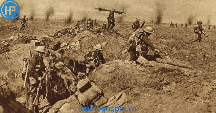 Trong Thế chiến thứ nhất, nước Đức vốn có lợi thế quân sự trên chiến trường, nhưng cuối cùng đã cạn kiệt sức mạnh quốc gia do nguồn lực mỏng. Trong khi phe Liên minh giành thắng lợi cuối cùng nhờ sự hỗ trợ của Mỹ.