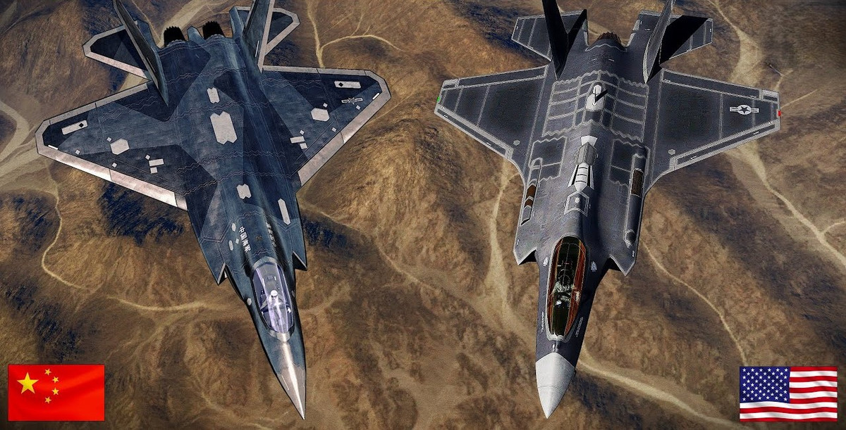 Các cánh tà và cánh đuôi trên cả hai máy bay đều có hình dạng tương tự nhau, tạo thành cấu trúc hình chữ V và được định vị ở một góc cụ thể, để tăng cường hình dạng tàng hình.