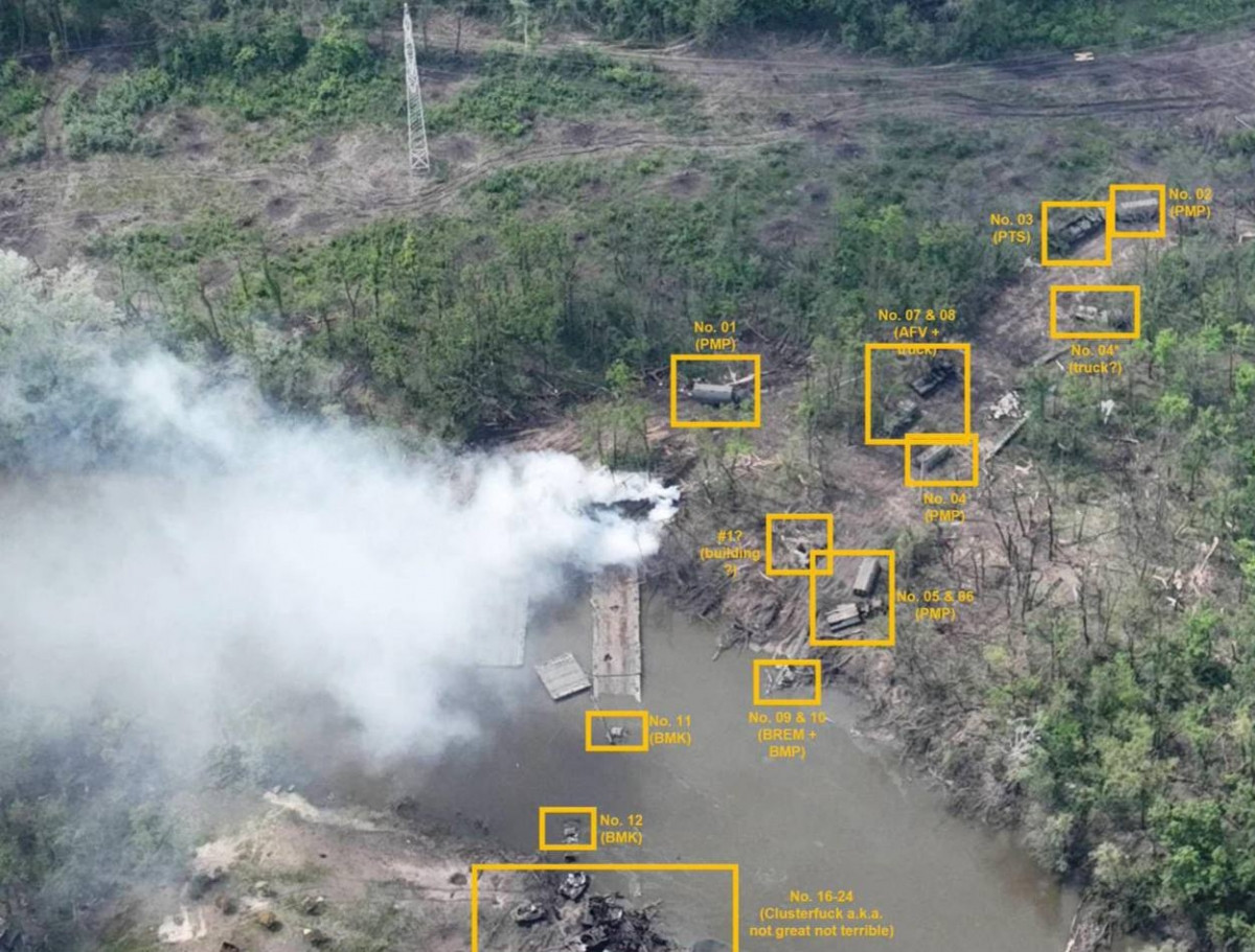 Vào thời điểm trước khi tan rã, Liên Xô đã phát triển thành công một số loại đạn pháo dẫn đường bằng laser. Sau này các công nghệ này được Nga thừa kế, nhưng nhiều công nghệ cốt lõi, đặc biệt là thiết bị tìm chủ động bằng laser, đã được các nhà máy Ukraine phát triển và sản xuất.