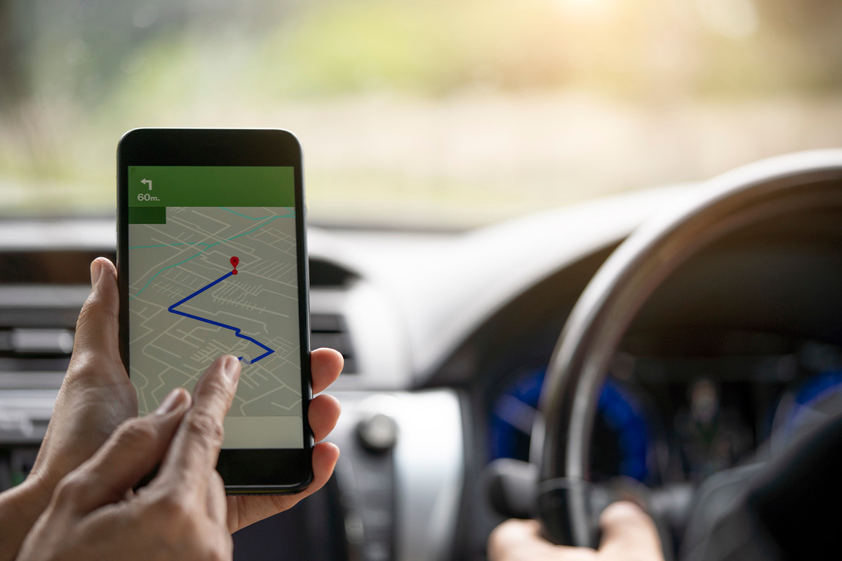 Lời khuyên cảnh báo rằng, ngoài việc có thể xảy ra "sự ngừng hoạt động tạm thời với các ứng dụng dựa trên vị trí" như Google Maps, thông báo còn khuyên các công dân ở gần biên giới Israel nên ở gần các khu vực được bảo vệ. Israel cũng thông báo rằng, các máy bay đến nước này, sẽ sử dụng công nghệ khác trên máy bay để hạ cánh, thay vì chỉ dựa vào GPS.