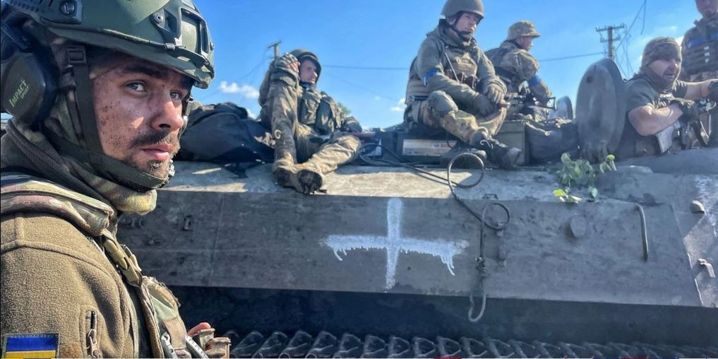 Điều khủng khiếp hơn nữa là việc Bộ Tư lệnh phía Đông Ukraine quyết định chuyển Lữ đoàn 116 vào tăng viện cho khu đô thị Avadivka, sẽ gây ra sơ hở trong tuyến phòng thủ Stepove ở phía đông bắc. Điều này cho phép quân đội Nga đạt được bước đột phá chiến lược theo hướng này.