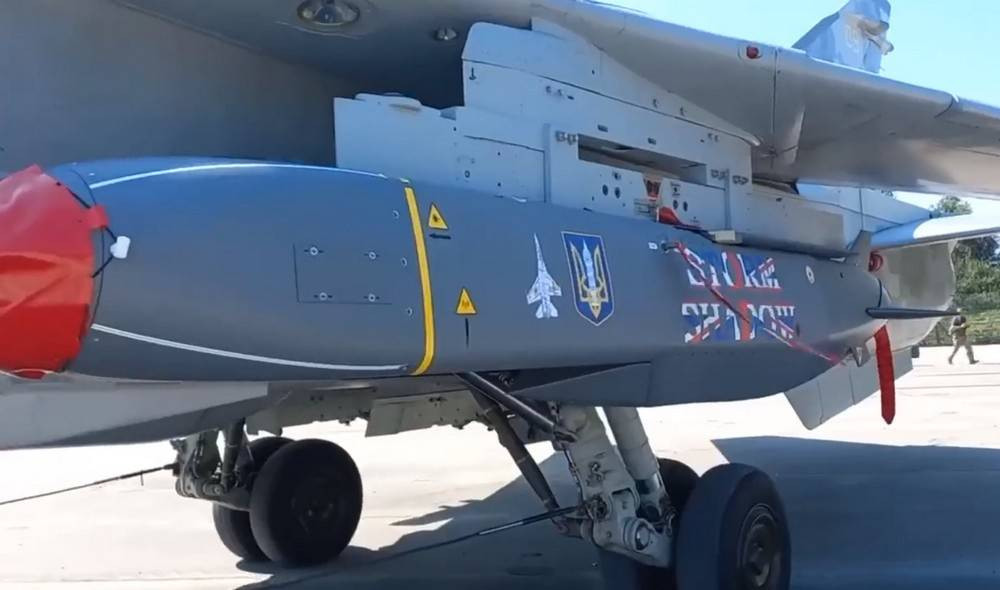 Cuối cùng nhưng không kém phần quan trọng, người Anh lo sợ trước thực tế rằng, khả năng phòng không và tác chiến điện tử của Nga sẽ giúp họ có thể tiêu diệt tất cả các tên lửa Storm Shadow đang bay. Và điều này sẽ gây tổn hại nghiêm trọng đến hình ảnh của ngành công nghiệp quốc phòng của Anh, vốn đang bị các quốc gia đồng minh cạnh tranh dữ dội. 