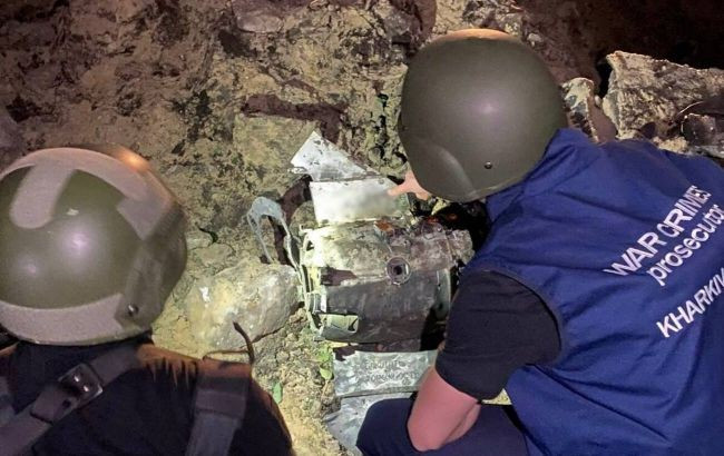 Với việc những chiếc Su-34 khi xuất kích, được những chiếc Su-30SM hoặc Su-35 bay kèm bảo vệ, khiến các cuộc đối đầu giữa “Chim ưng” F-16 và Su-34 là khó có thể xảy ra. Chuyên gia David Axe cũng cho biết, các cuộc tấn công vào các mục tiêu của Ukraine ở Zaporizhia, Kharkov, Kherson và Mirnograd, bom Grom-E1 đã được Nga sử dụng với số lượng lớn.