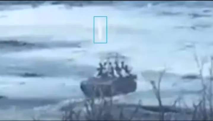 Trang web "War Zone" của Mỹ bình luận về cuộc giao tranh của Ukraine gần sông Dnieper được mô tả là địa ngục. Trang này tin rằng, phía Ukraine đã phải chịu tổn thất lớn trên chiến trường ở Zaporozhye, Donetsk và thậm chí cả tỉnh Kharkov.