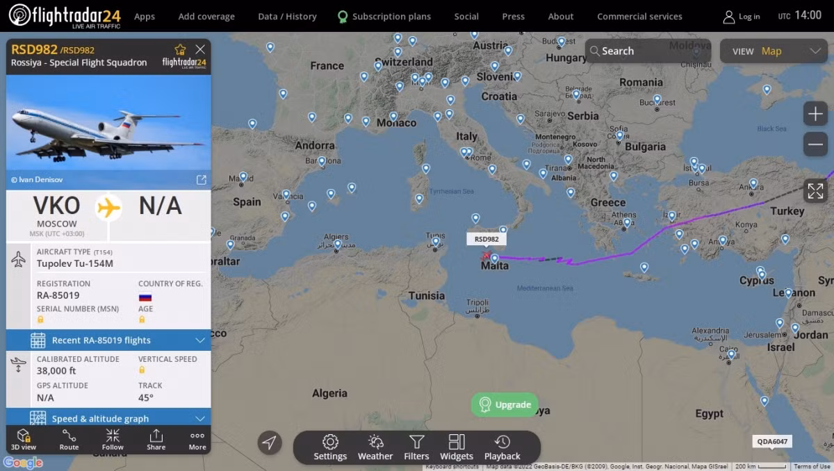 Trong khi đó, ở phía đông Địa Trung Hải, một số máy bay săn ngầm của NATO, cũng như cũng đang cố gắng tìm kiếm chiếc tàu ngầm của Nga trong khu vực này. Theo thông tin, tàu ngầm Nga đã “biến mất không dấu vết” và vị trí hiện tại của nó vẫn chưa được xác định.
