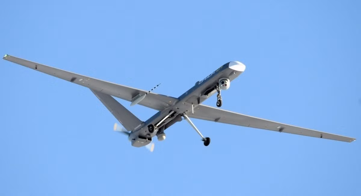 Hiện máy bay không người lái (UAV) trinh sát tầm trung của Nga có thể phát hiện mục tiêu của Ukraine ở phía sau khu vực chiến tuyến vài chục km, thậm chí còn theo dõi đoàn xe của Ngoại trưởng Đức Berberk. Nhưng không thể phát hiện và theo dõi các mục tiêu nằm sâu trong lãnh thổ Ukraine.