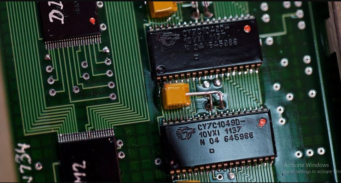 Không có lý do gì để tin rằng, các công ty cung cấp hình ảnh vệ tinh thương mại này của Mỹ sẽ hỗ trợ Nga trong cuộc chiến này. Tuy nhiên giống như các công ty khác của Mỹ, từ lâu đã được chứng minh rằng, họ bị phát hiện có liên quan đến linh kiện tên lửa và các vũ khí khác của Nga, sau khi chiến tranh nổ ra.