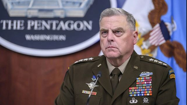 Giữa những ý kiến kêu gọi ủng hộ viện trợ máy bay chiến đấu F-16 cho Ukraine, vẫn còn một số ý kiến “tỉnh táo”; ví dụ như Chủ tịch Hội đồng Tham mưu trưởng Liên quân Mỹ, Tướng Mark Milley, người vừa nghỉ hưu, đã bắt đầu nói điều gì đó “đi ngược lại” với tuyên truyền thuần túy của truyền thông phương Tây. 