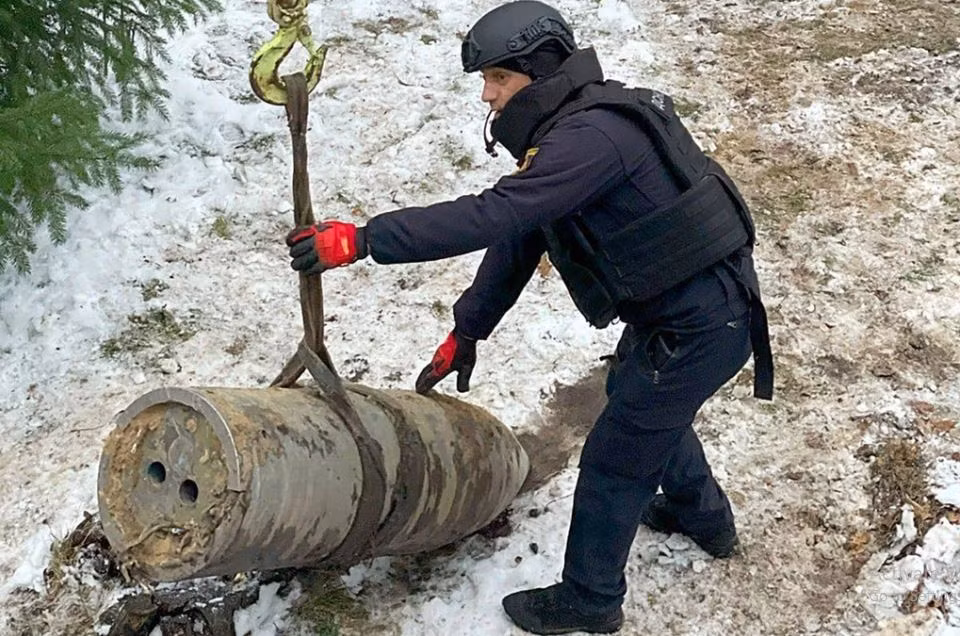 Khả năng những tiết lộ mới từ Ukraine về việc đánh chặn Kinzhal bằng tên lửa Patriot, nhằm phục vụ mục đích nâng cao tinh thần người dân và binh lính Ukraine; đồng thời nhằm thu hút được sự ủng hộ từ các quốc gia phương Tây, với mục đích là xin thêm tên lửa Patriot. 