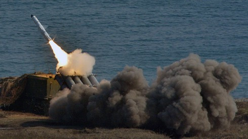 Chuyên gia Nga cho biết: “Những nỗ lực của Mỹ và các nước NATO nhằm thể hiện sự “răn đe” gây sức ép với Nga ở khu vực Biển Đen là hoàn toàn vô ích. Nếu cần thiết, Nga có thể không cho phép các tàu NATO đi vào khu vực lãnh hải của Nga và bất kỳ hành động gây hấn nào của NATO chắc chắn sẽ bị trừng phạt”.