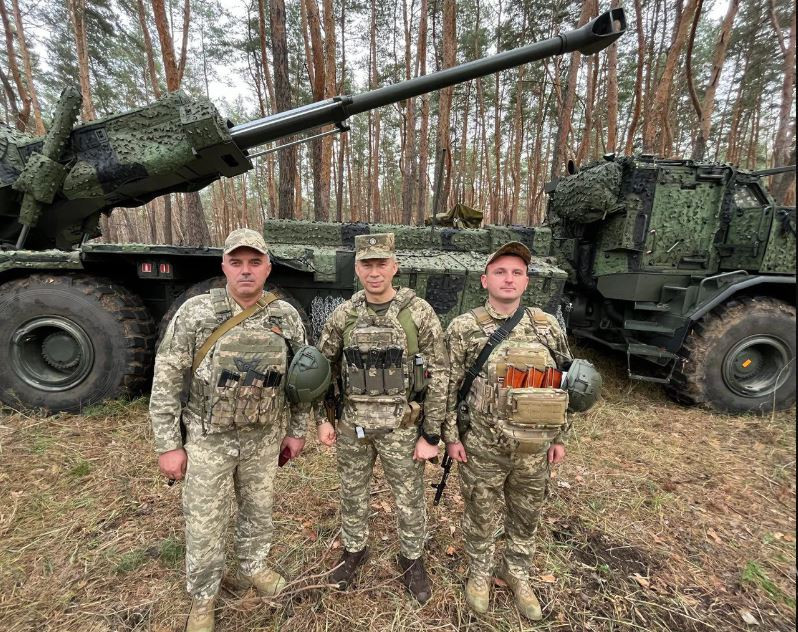 Lý do cho nhận xét trên do Archer là mẫu pháo tự hành bánh hơi mới, thuộc loại hàng hiếm, có khả năng cơ động vượt trội, tầm bắn “ấn tượng” và thực tế là Thụy Điển chỉ cung cấp một số lượng rất ít loại pháo này, so với 31 chiếc xe tăng Abrams mà Mỹ cung cấp cho Ukraine. 